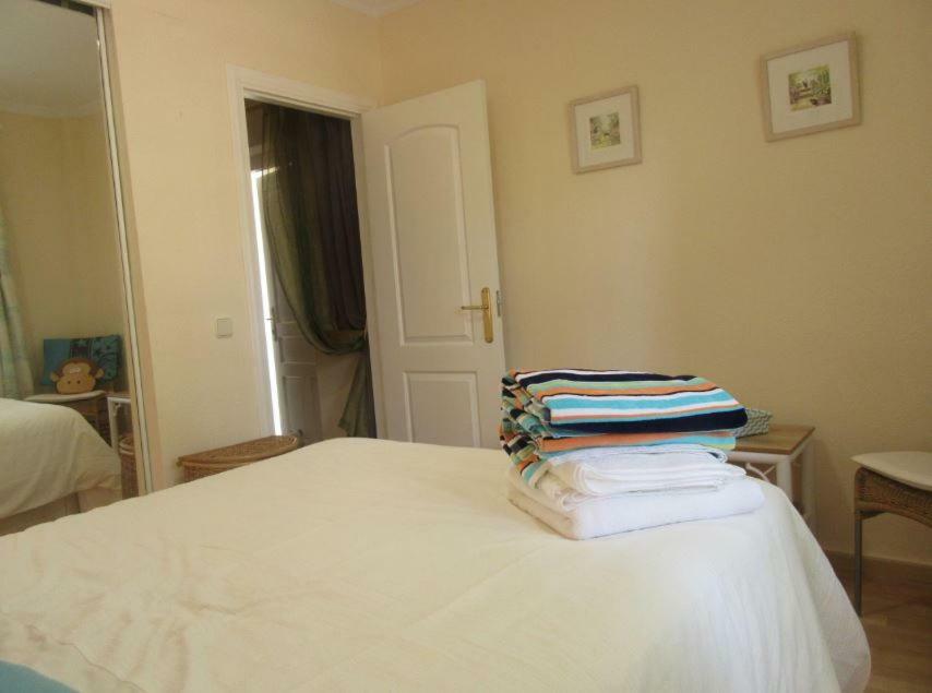 Apartment In El Paraiso - Near Puerto Banus Estepona Eksteriør bilde